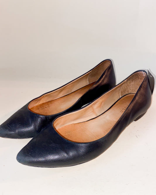 NISOLO Black Pointed Leather Ballet Flats