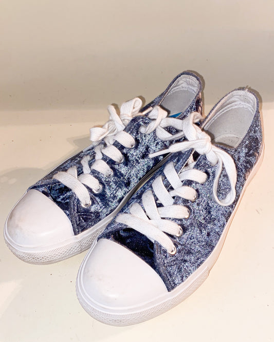 Blue Velvet Unionbay Sneakers