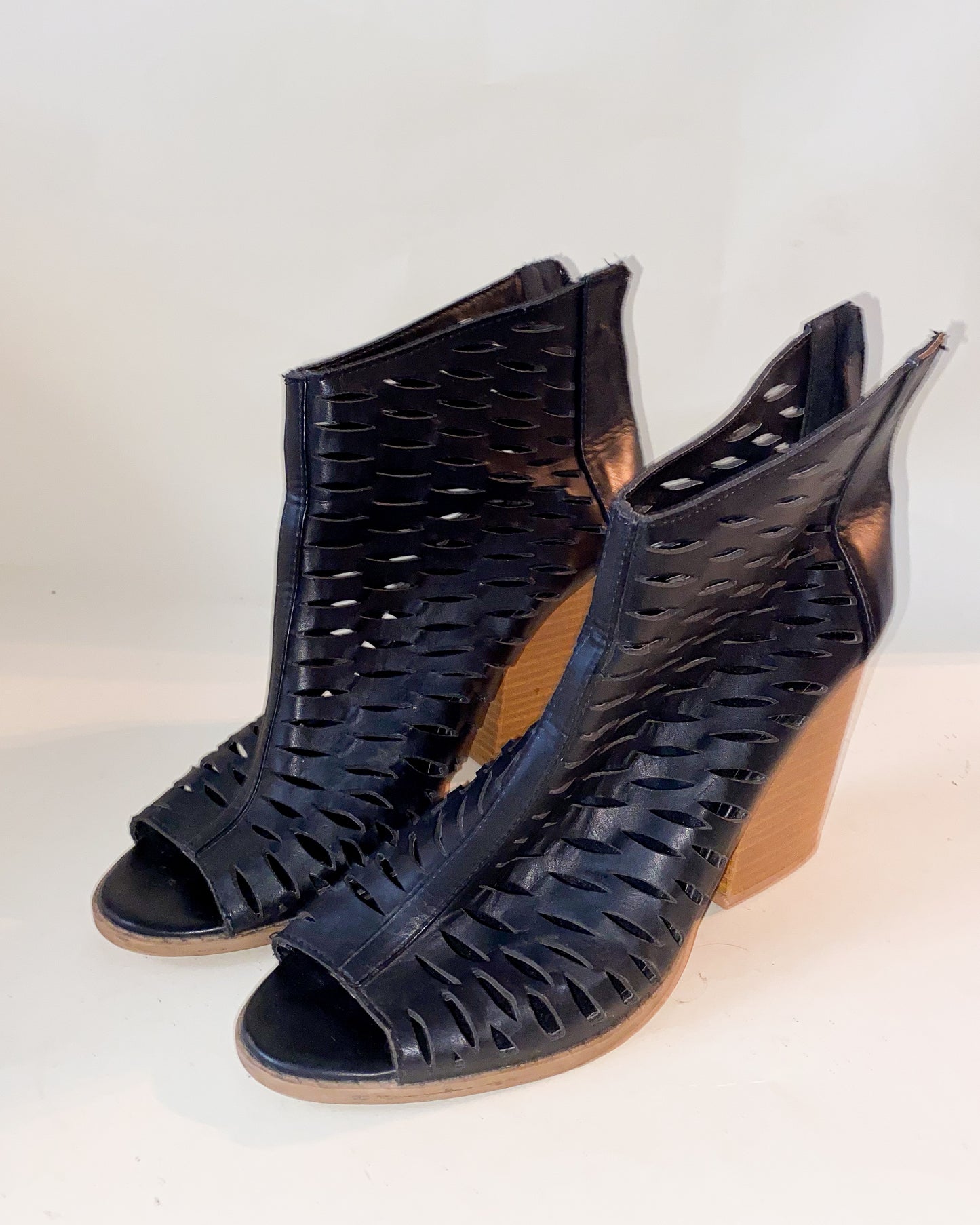 Black Mesh-Styled Faux Leather Heeled Boots