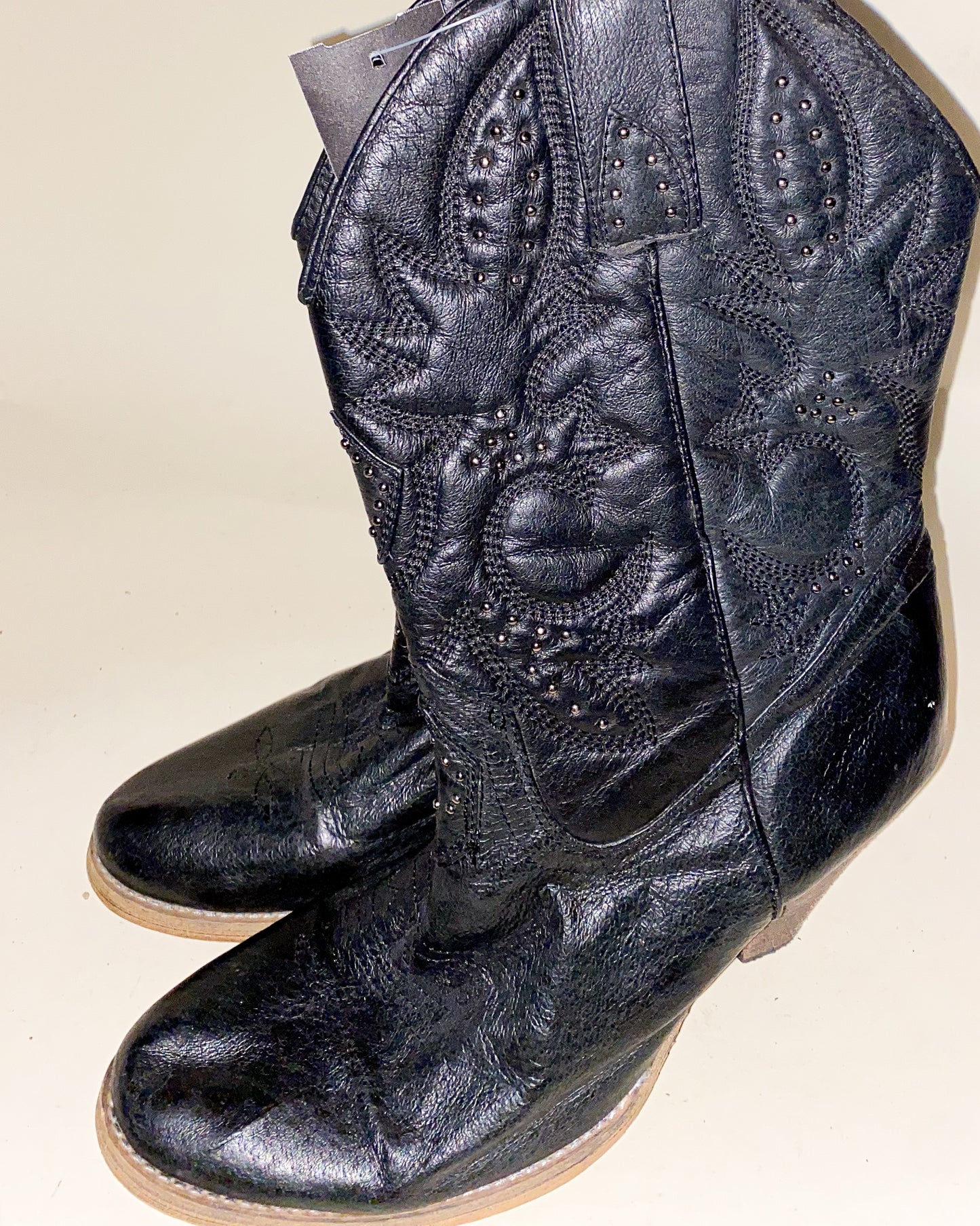 Black Short Embroidered Cowboy Boots