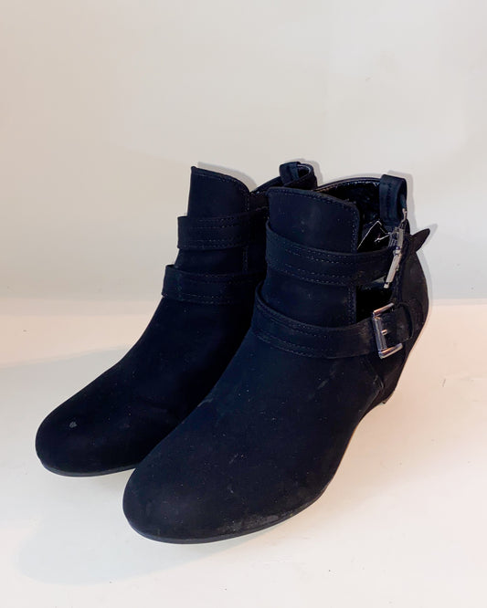 Black Buckle Boots