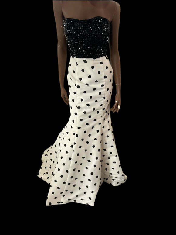 Sherri Hill Size 8 Black & White Polka Dot Formal